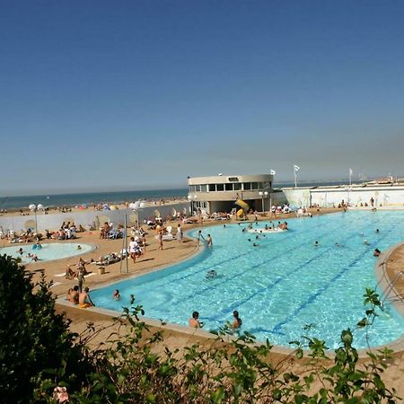 La Reine Des Plages Cls Deauville Trouville-sur-Mer Exterior photo