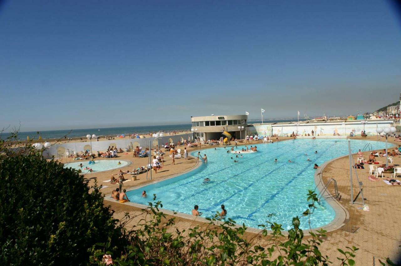 La Reine Des Plages Cls Deauville Trouville-sur-Mer Exterior photo